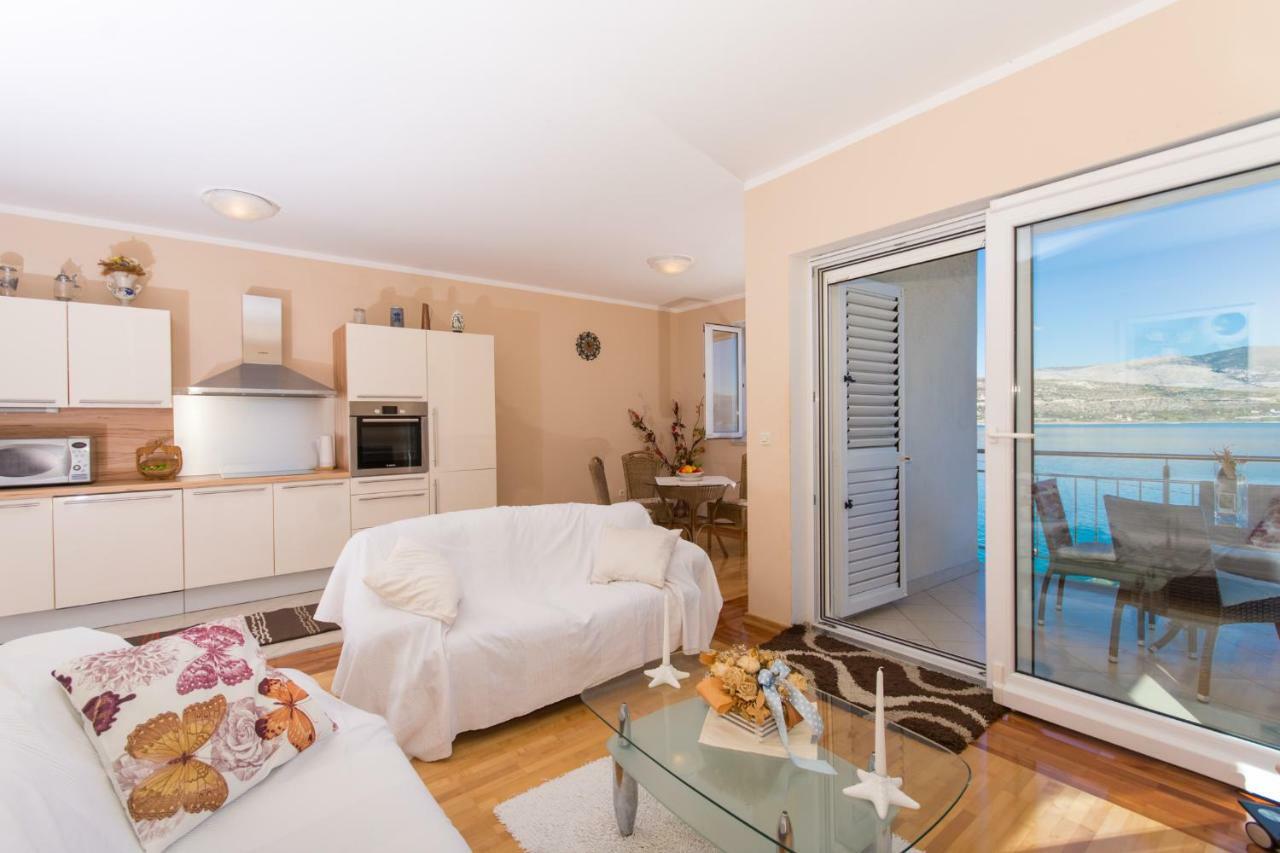 Luxury Apartment L&A Trogir Buitenkant foto